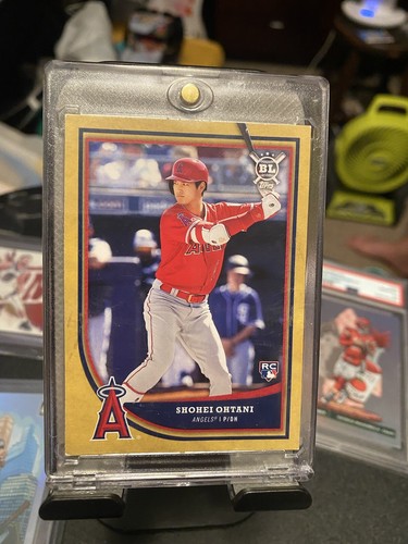 2018 Topps #141 Shohei Ohtani “Gold”Rookie Card