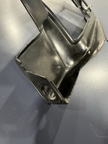 07 08 2009 Saturn Sky Front Bumper Fender Bracket Support Left Driver Side - Picture 17 of 20