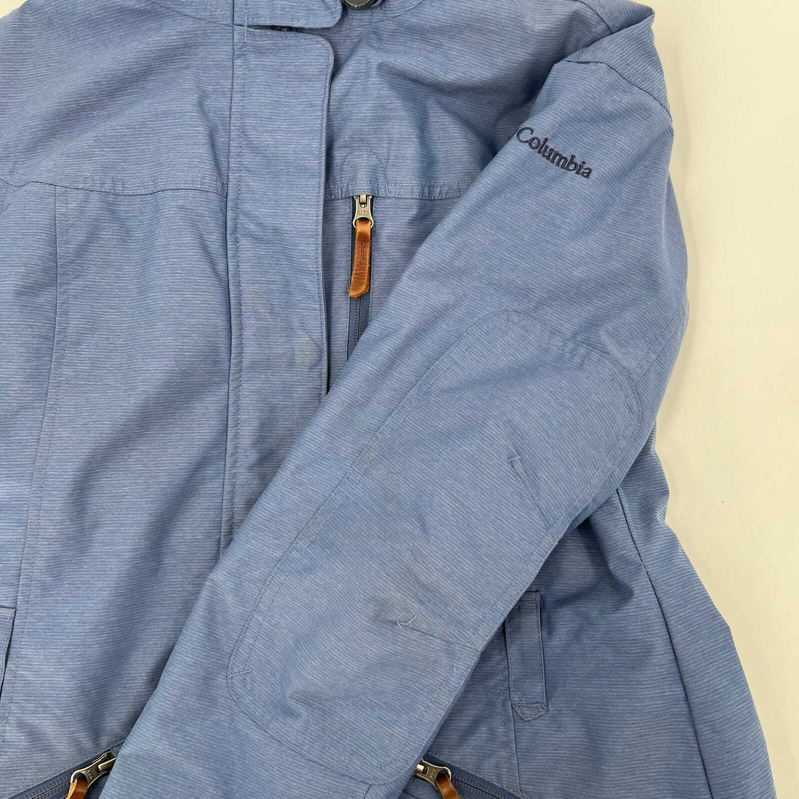 Columbia Blue Nylon Basic Jacket | Perfect for An… - image 4