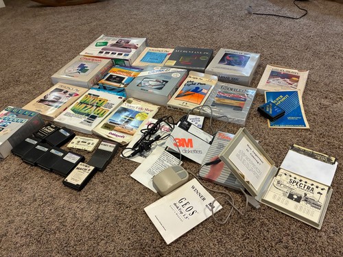Commodore 64 C64 128 - Video Games 16 Disk Lot - SOLD UNTESTED / AS-IS