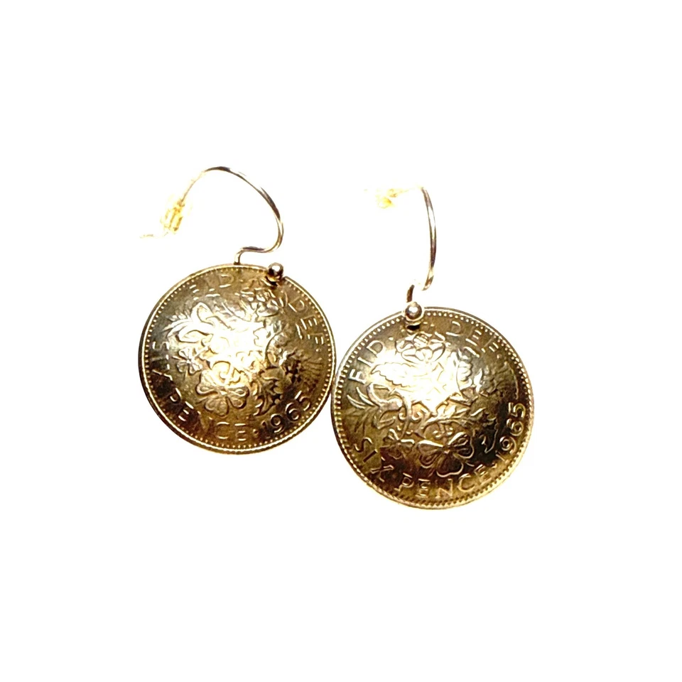 Pendientes de monedas vintage de auténticas monedas británicas de 3 peniques de 1965 con Si de ley Foto 2 de 4
