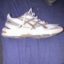 ASICS Men s White/Silver/Beige Mesh Low Top L...