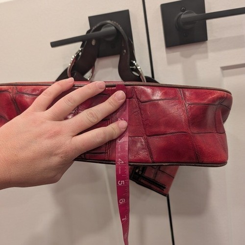DOONEY And BOURKE Red Croc Embossed Women's Shoulder Hobo Bag & Matching Wallet - Picture 15 of 16