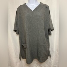 MedGear Grey Three Pocket Scrub Top, size XL, BNWOT