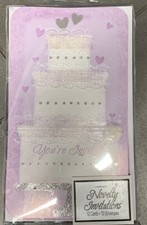 Novedad Tarjeta Pastel Boda Cumpleaños Invitación Tarjeta Púrpura Torre Pastel