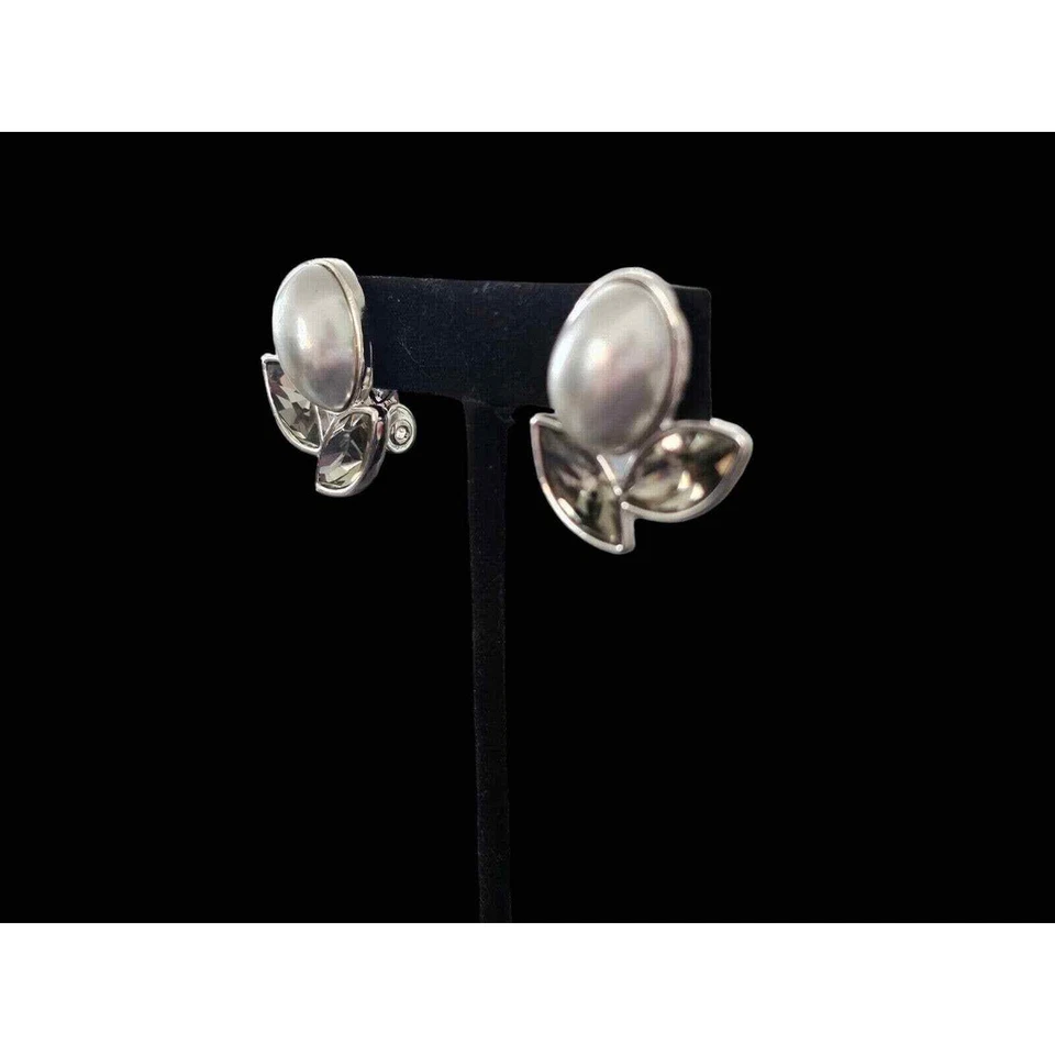 PENDIENTES YVES SAINT LAURENT GOOSSENS PERLAS DE IMITACIÓN TAHITÍ GRIS AHUMADO DIAMANTES DE IMITACIÓN Foto 4 de 4