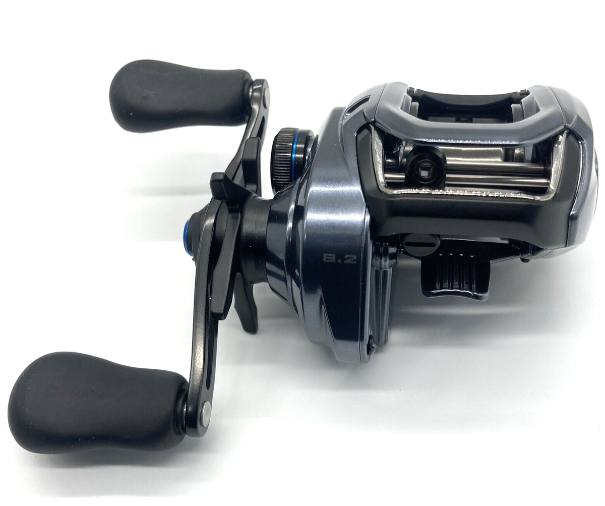 Shimano 24 SLX 70XG Right Handed Bait Casting Reel with Box From