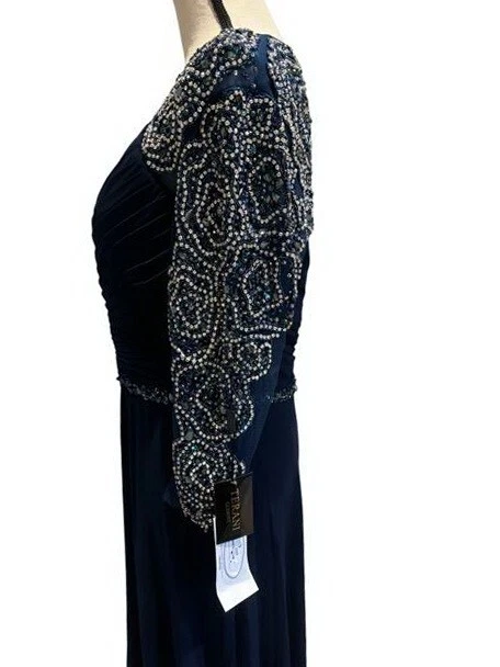 Vestido Acanalado Adornado Azul Marino Terani Couture Talla 14 $550 Foto 3 de 4