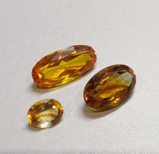 3 Citrine zus. 18 61 ct größter 19 x 9 x 7 mm