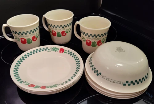 Corelle Farm Fresh Vintage 12-Piece Set 3 Mugs 4 Bowls 5 Desert Plates