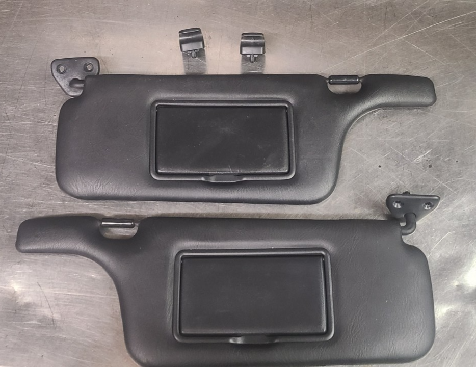 シルビア　デフケース　s15s14s13 JDM RHD 99-02 Nissan Silvia S15 sunvisors. s13, s14, s15, silvia