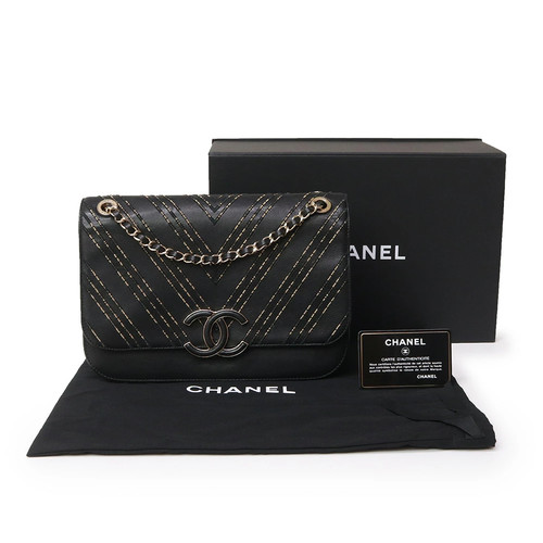 Used CHANEL Flap V Stitch Chain Shoulder Bag Crossbody 2WAY Coco Mark Sheepskin