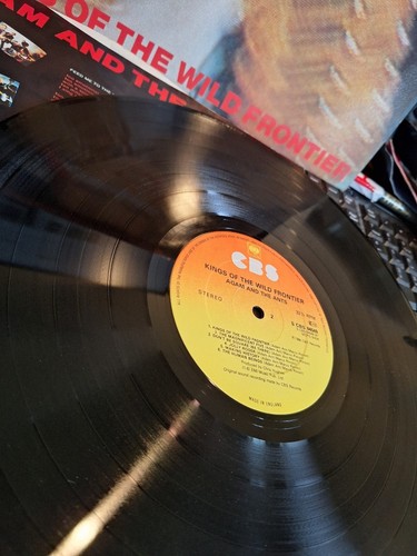 ADAM AND THE ANTS KINGS OF THE WILD FRONTIER EX/EX CBS VINYL LP ALBUM W INNER - Picture 2 of 4