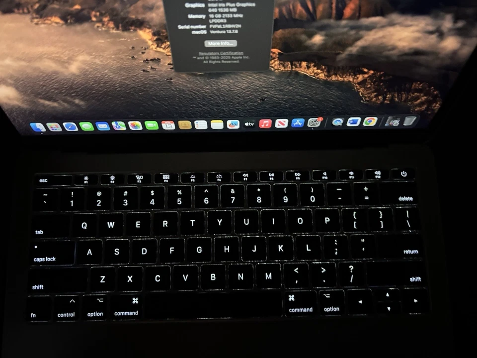 MacBook Pro 2017, 13.3-inch, two thunderbolt 3 ports Int core i7 16 Gb ram 512Gb - Image 2 of 4
