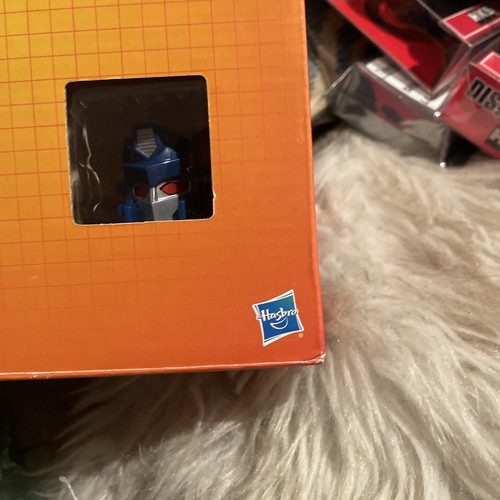 Hasbro Transformers Powermaster Optimus Prime Action Figure - Picture 3 of 22