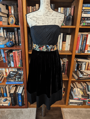 floreat dress embroidered Black Embroidered Boho Midi Dress