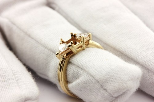14k yellow gold emerald three stone diamond trillion ring engagement semimount - Picture 9 of 9