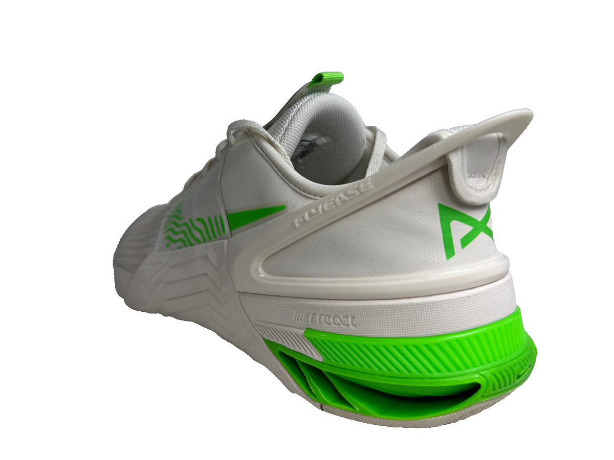 Nike Metcon 8 FlyEase Training Shoes Phantom Green Strike  display picture 2
