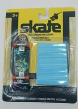 Finger Skateboard with Stairs / Ramp for ages 6 and over