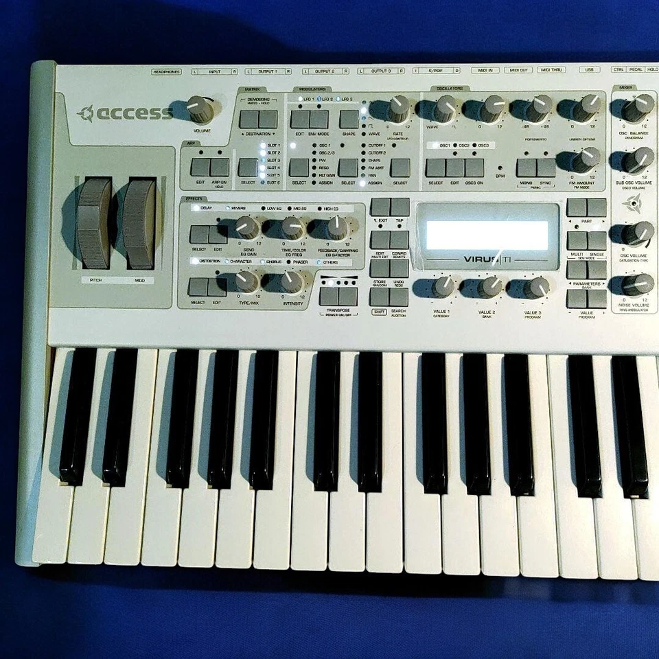 Access Virus Ti2 Polar Virtual analog synthesizer Tested/working - Image 4 of 4