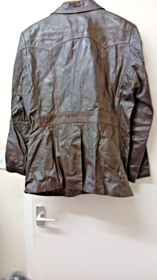 Debenhams Men’s Vintage Leather Jacket – Brown - Image 2 of 2