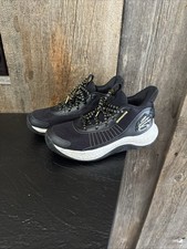 Under Armour UA Steph Curry 3Z7 Black Youth Basketball Shoe SZ 6Y