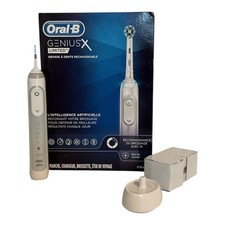 Oral-B - Genius X Limited White - Rechargeable Toothbrush Kit