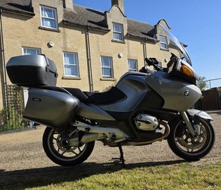 BMW R1200RT (low miles 23k)