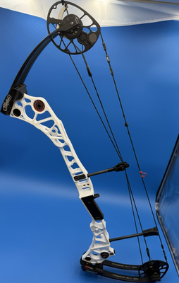 #ad #ad Mathews Halon X Compound Bow White Black Crosscentric Cam Target 35quot; $650.00