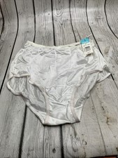 VTG Vanity Fair Panties NWT Size 5 Brief Nylon White