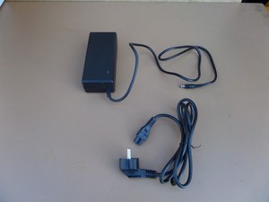 Original Ladegerät  SSLC084V42M Output: 42.0V  -  e Bike