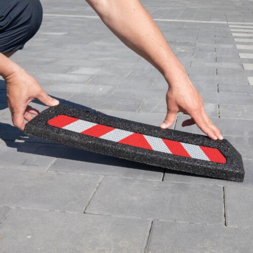 TOPRUBBER® 2x Radstopper, Reflektierend, Refl.Kl. RA2/C, 570x140x75, zum Kleben - Bild 12 von 15