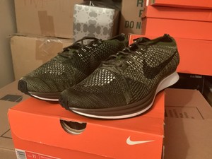 flyknit racer rough green