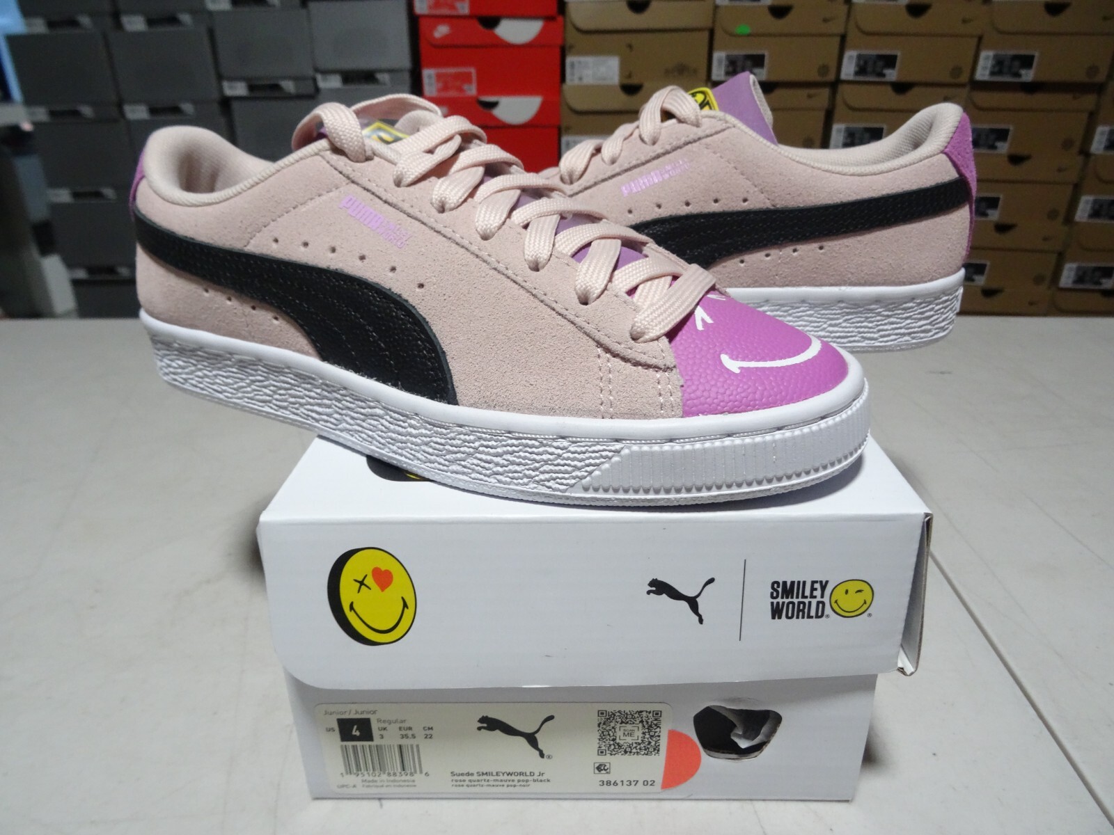 SAOLA NUOVO SmileyWorld x Puma scamosciato 'Rose Quartz Mauve Pop' JUNIOR'S 386137‐02 Y TAGLIA 4