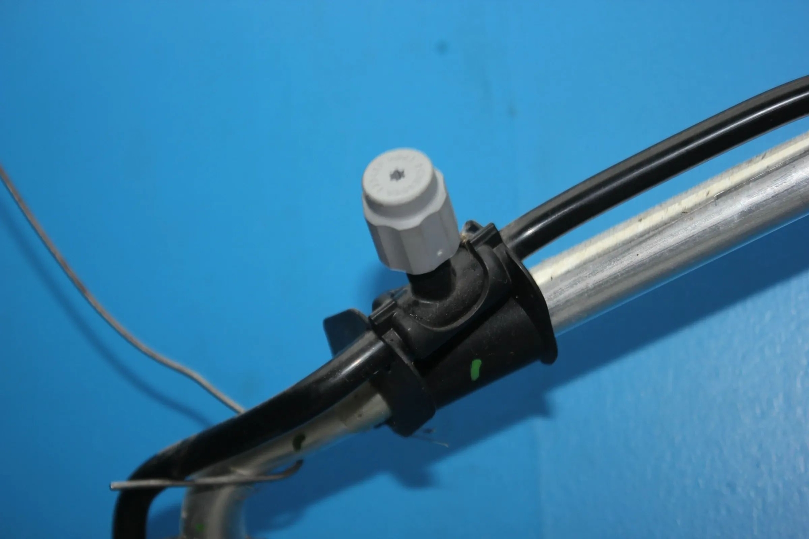 Air conditioning line Pipe pipe 9825231780 9530919700 Citroen C3  