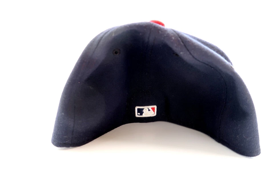 New Era 59Fifty ATLANTA BRAVES Baseball Hat with Sticker Size 7 3/8 - Image 2 of 4