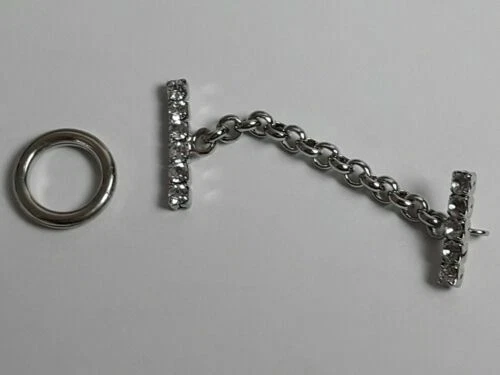 Bottoni in strass per l'hobby del cucito