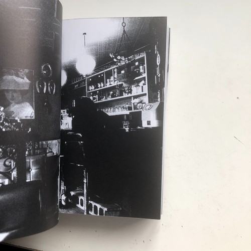 Daido Moriyama Memories of a Dog Art Photo Essey Book Paperback NEW JAPAN - Picture 7 of 18