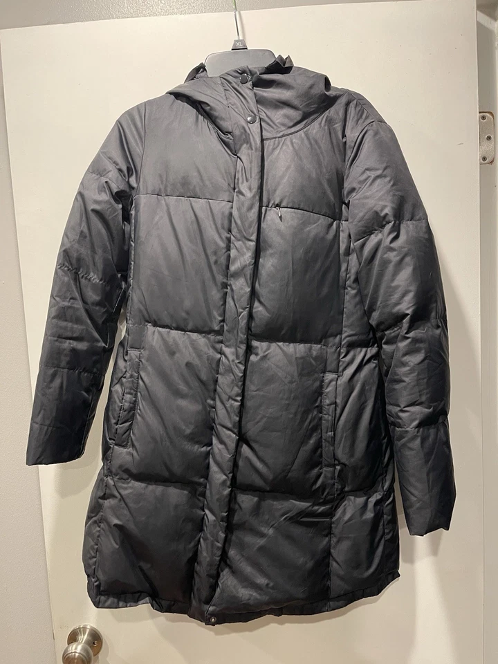GAP Long Down Puffer Coat Hooded Black, Size Medium - Image 2 of 4