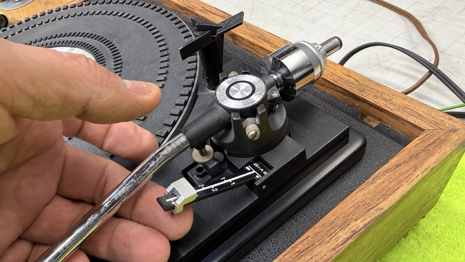 Garrard 990B Turntable SERVICED New Belt AT Cartridge Stylus See Video Works GRT