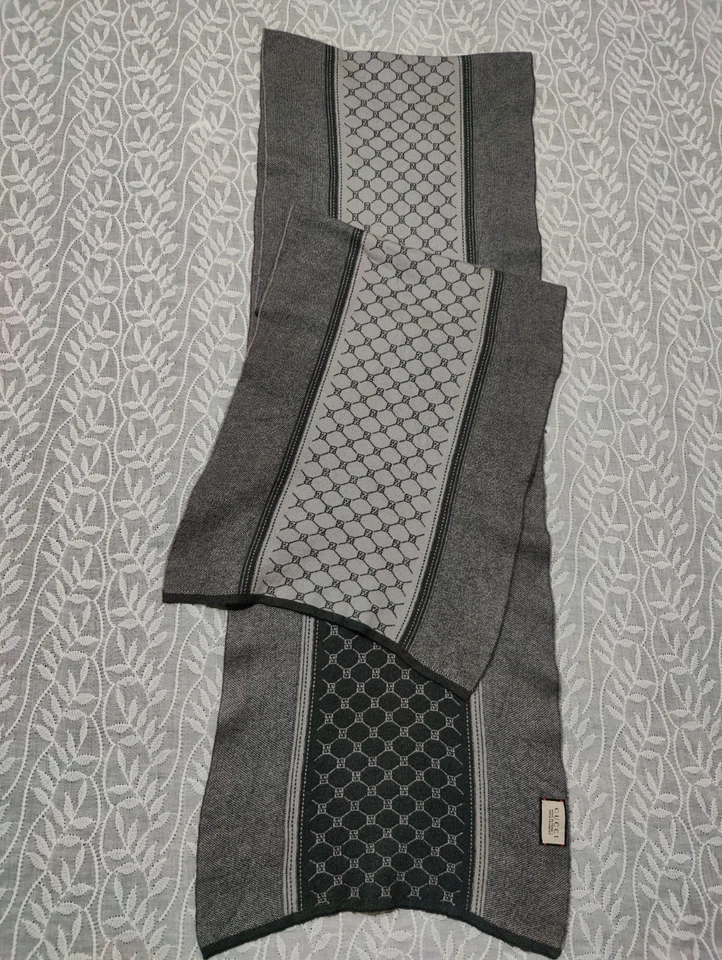 Auténtico Gucci Bufanda Mantón Multicolor Cashmere Estola GG Logo Silenciador Francia Foto 4 de 4