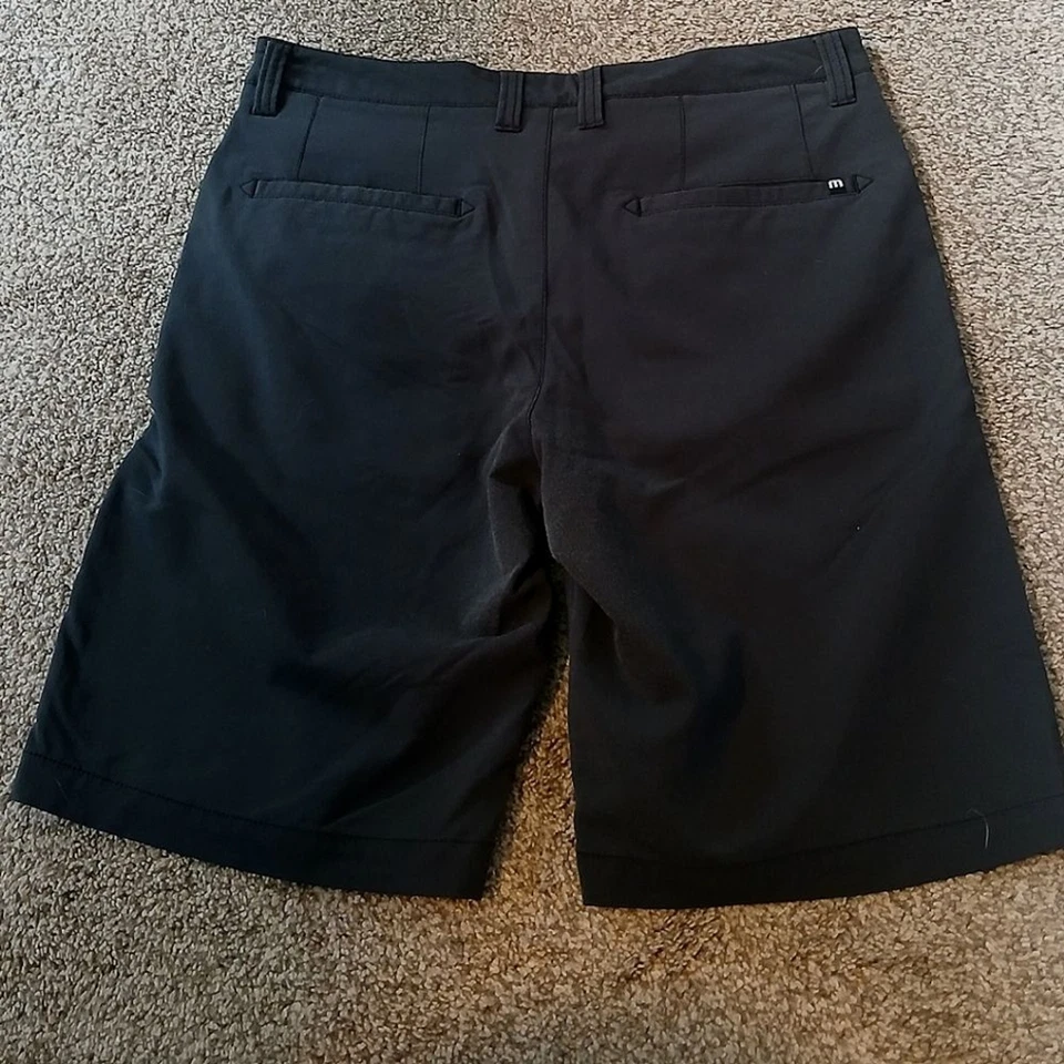 Travis Mathew Flat Front Casual Shorts Men's Size 32 (10" Inseam) - Image 2 of 3