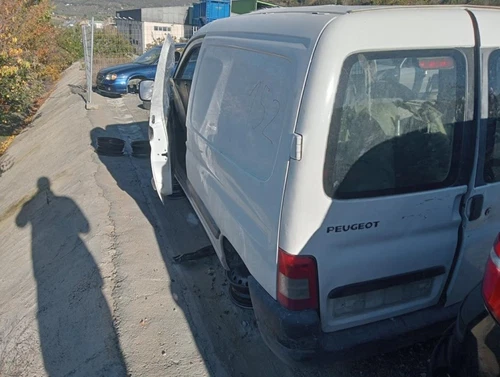 9650618580 Caja Reles/Fusibles para PEUGEOT PARTNER (S2) Combiespace 2006 126161 - Imagen 7 de 8