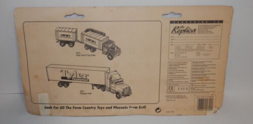 Ertl 1:64 Farm Country Dairy Transport Semi with Tanker Trailer #4320 (B) - Picture 2 of 2