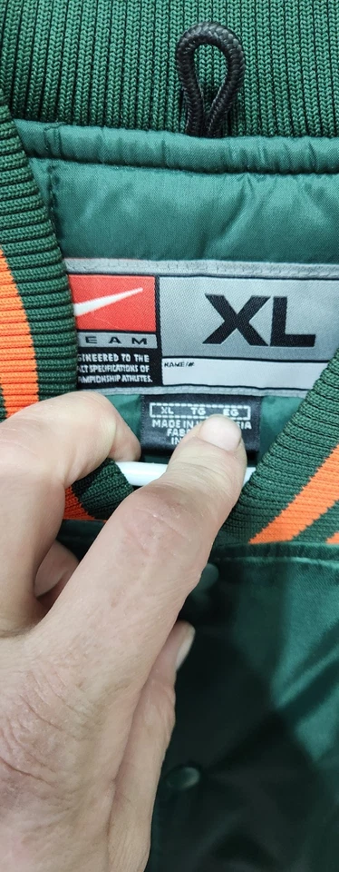 VINTAGE RARE NIKE MIAMI HURRICANES SATIN JACKET IN SIZE XL - Image 3 of 4