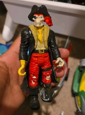Monster Jam Creatures Pirates Curse Captain Black.