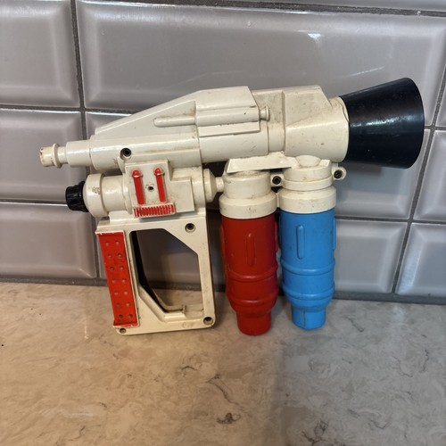 1969 IDEAL S.T.A.R. STAR TEAM Ionization Spray Toy Gun Untested