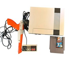 1985 Nintendo NES Console Mario/Duck Hunt Controller & Zapper Gun Working Clean