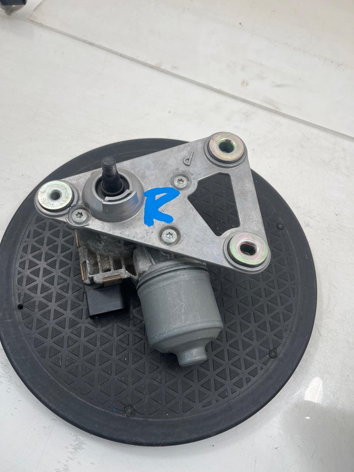 RH Wiper Motor Front LAMBORGHINI HURACAN 19