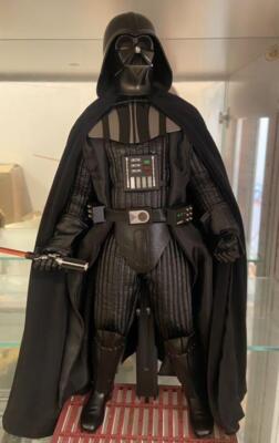 ホットトイズ 1/6 ダース・ベイダー MMS572 40周年記念版 Amazon.co.jp: 【限定販売】ムービー・マスターピース 1/6 ダース